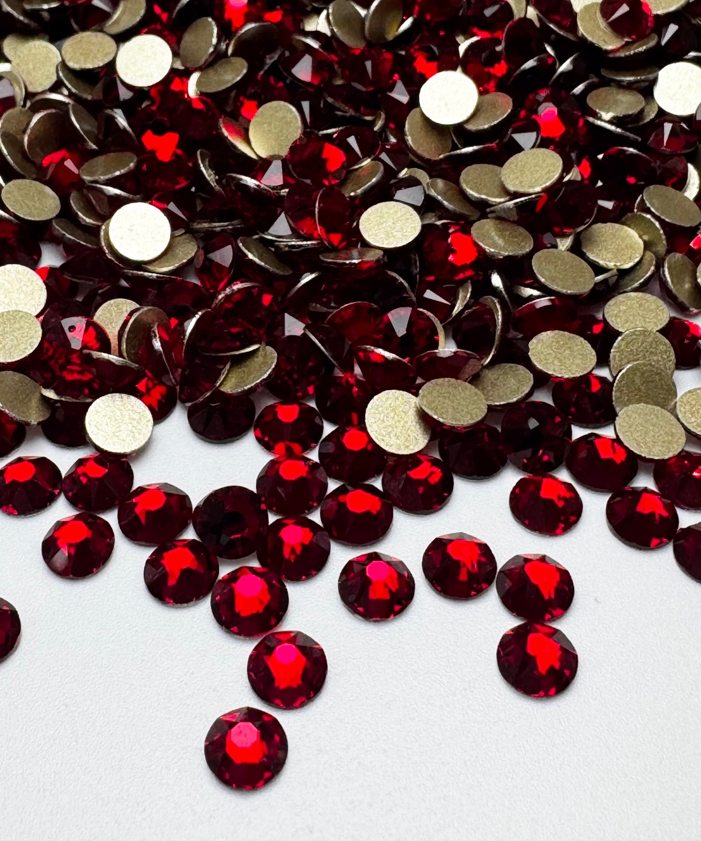 Mid Siam - Elite Rhinestone