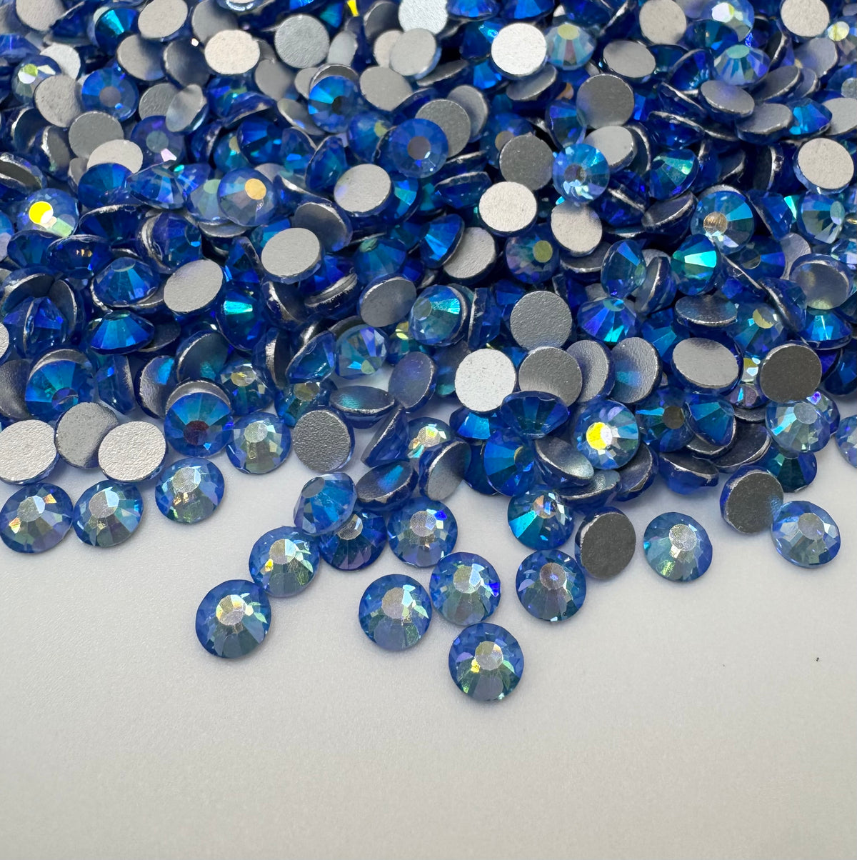 Light Sapphire AB - Core Rhinestone