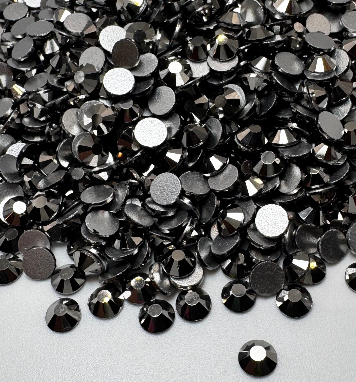 Hematite - Core Rhinestone